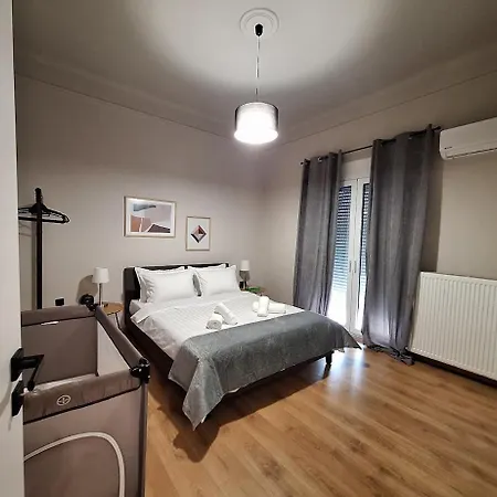 Charmanta 23 Nafplion