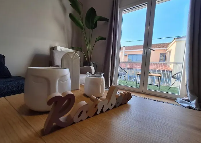 Charmanta 23 Apartman *